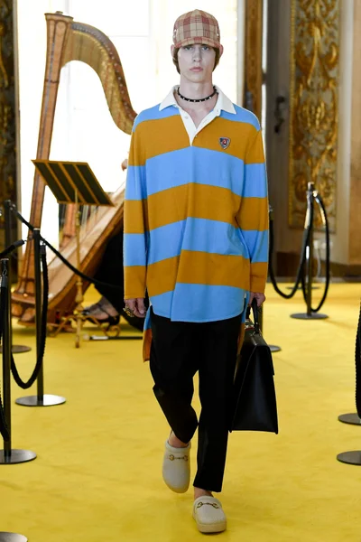 Look 34